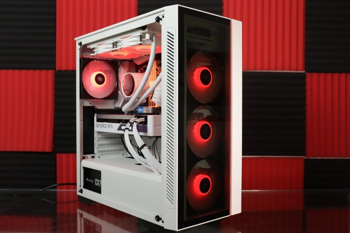 chokerende at donere Situation Sudsterr White Jet AMD Gaming PC - Sudsterr Technology
